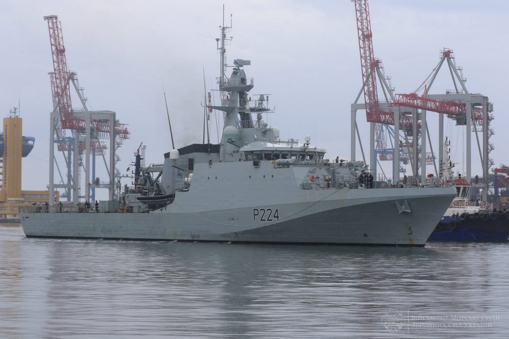 В порт Одессы зашел корабль британских Королевских ВМС «Trent» (ФОТО) 5