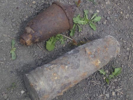 В Первомайском районе в один день нашли два артснаряда и гранату (ФОТО)