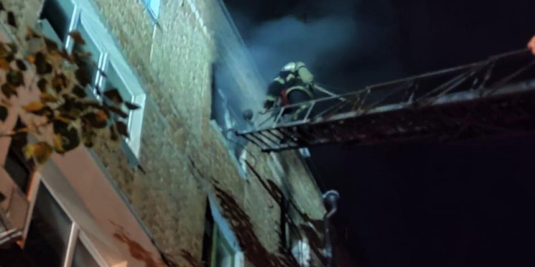 Смертельный ночной пожар в Николаеве. Погибла женщина (ФОТО)