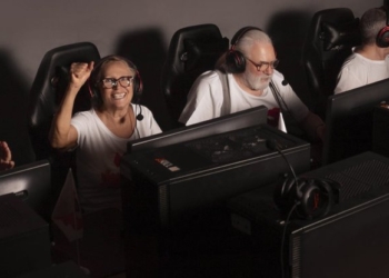 Одесские пенсионеры поставили рекорд по игре в Counter-Strike