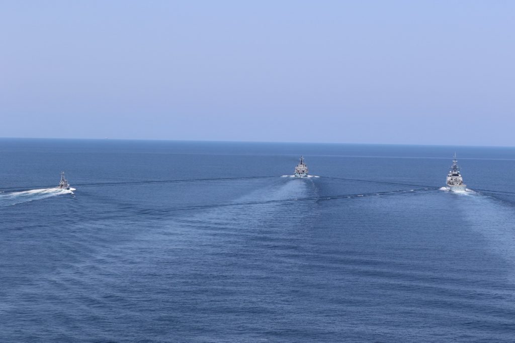 В Черном море ВМС Украины и Великобритании провели совместную тренировку типа PASSEX - за ходом тренировок следили россияне (ФОТО, ВИДЕО) 11