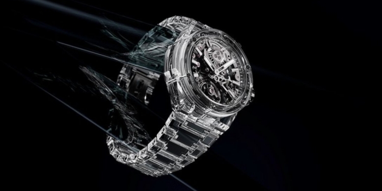 В Швейцарии выпустили часы, корпус и браслет которых выполнены из сапфира