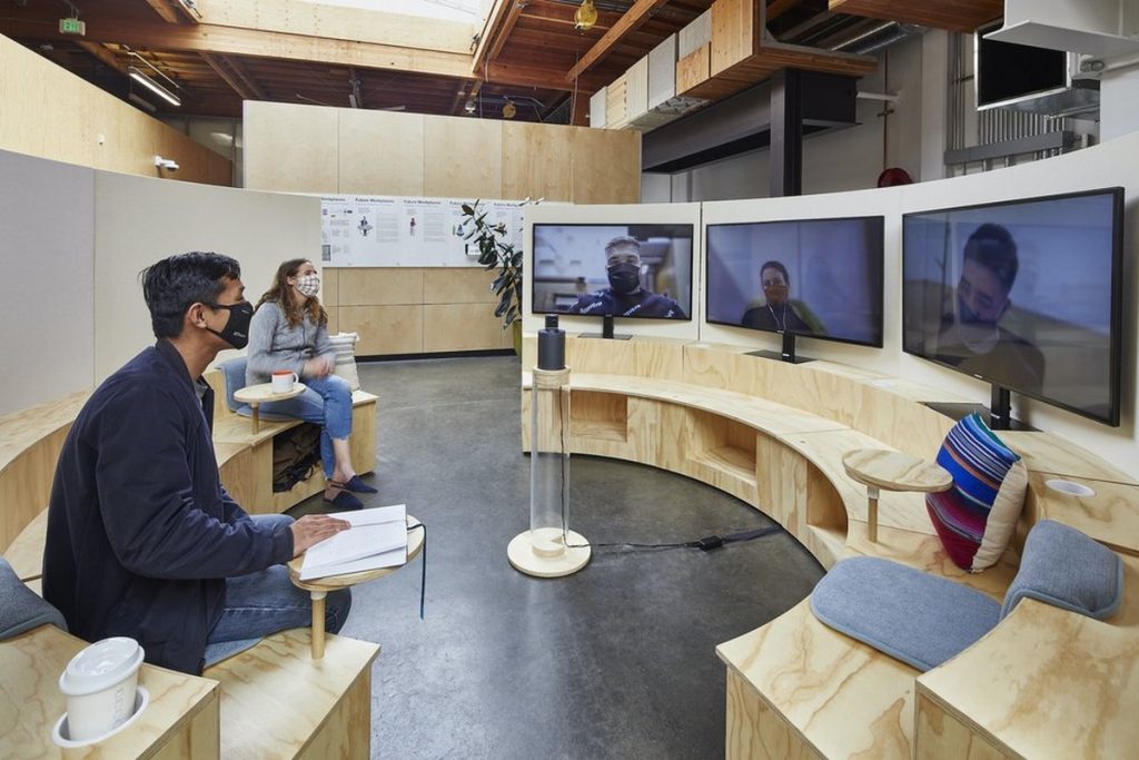 Google переводит сотрудников на новый «гибридный» формат работы — три дня в офисе и два дома 1