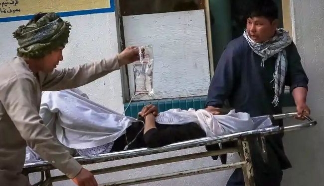 Взрыв бомбы возле школы для девочек в Афганистане: 55 погибших, 150 раненых