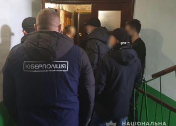 Юный мошенник из Первомайска “напарил” на своих фейковых интернет-магазинах более 30 человек