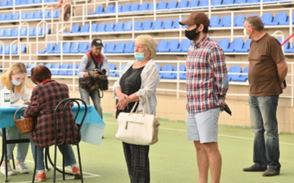 В Одессе на стадионе открыли центр массовой COVID-вакцинации