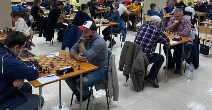 В Николаеве стартовал шахматный «Мемориал Николая Шелеста» – шахматисты приехали даже из Еревана (ФОТО)