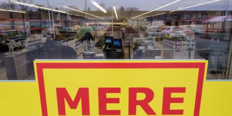 В Николаеве на проспекте Героев Украины открывают супермаркет крупной российской сети