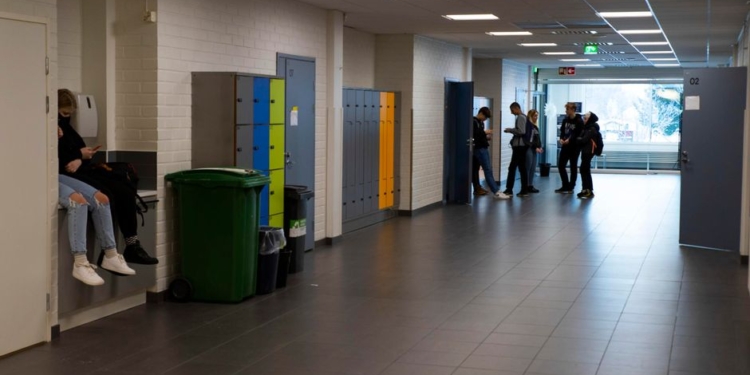 В Финляндии будут наказывать родителей, если ребенок не окончит гимназию или профтехучилище