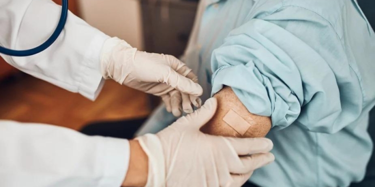 В польском Лодзе от коронавируса начали вакцинировать бездомных