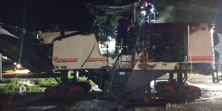 Полиция открыла производство по факту поджога дорожной техники в Николаеве и просит откликнуться свидетелей