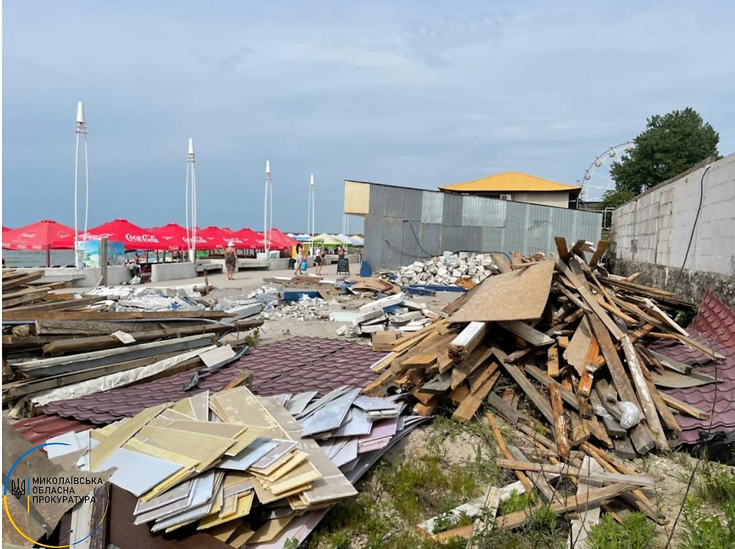 Снесены очередные незаконные постройки на берегу Черного моря в зоне отдыха «Коблево» (ФОТО)