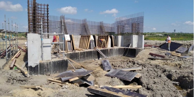 Реконструкция трассы Н-24: на участке под Новой Одессой транспорт пускают в обход