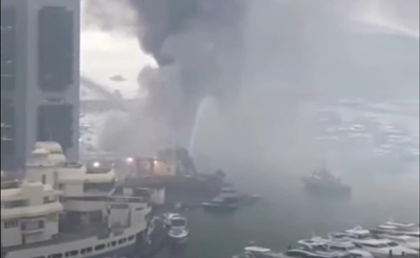 В Гонконге при пожаре затонули 10 яхт (ВИДЕО)