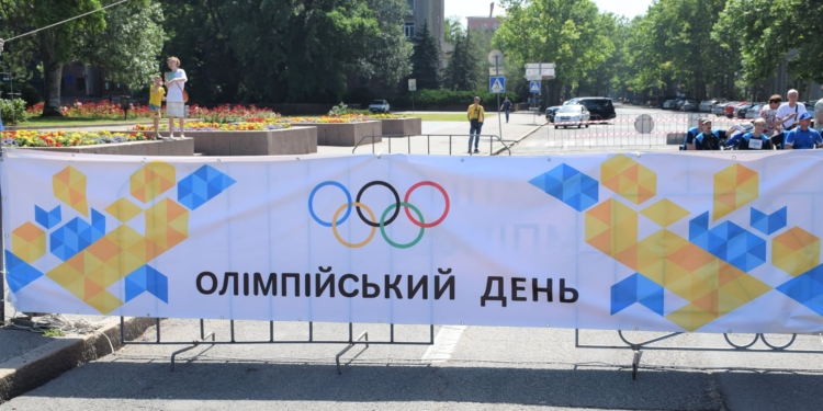 В Николаеве почти 1000 горожан приняли участие в забеге в честь «Олимпийского дня» (ФОТО)