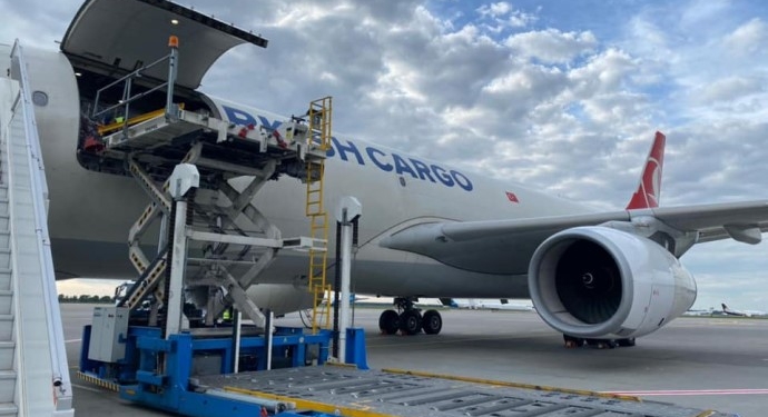 В Украину прибыли еще 700 тысяч доз вакцины AstraZeneca