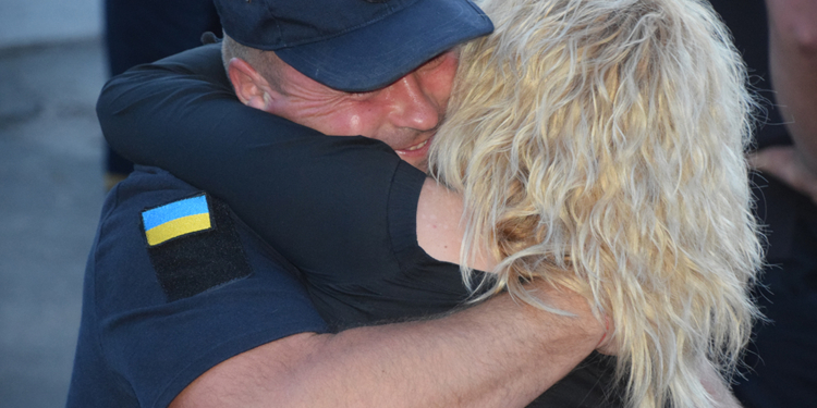 В Николаев вернулись спасатели, которые 2 месяца восстанавливали разрушенные войной дома на Донбассе (ФОТО, ВИДЕО)