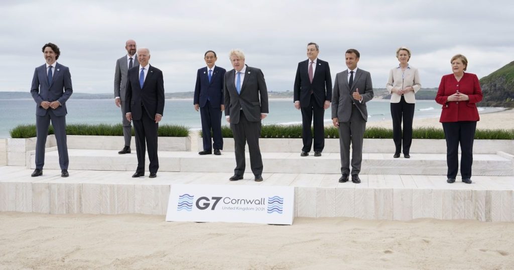 Из-за сепаратизма и географии. На встрече лидеров G7 Джонсон поссорился с Макроном 1