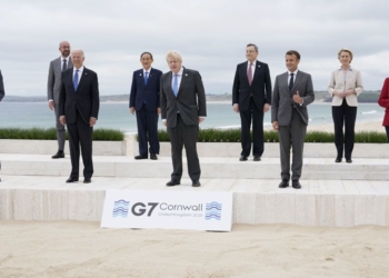 Из-за сепаратизма и географии. На встрече лидеров G7 Джонсон поссорился с Макроном