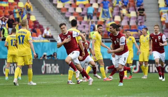 Украина проиграла Австрии и заняла третье место в группе C. Шансы выйти в плей-офф еще есть