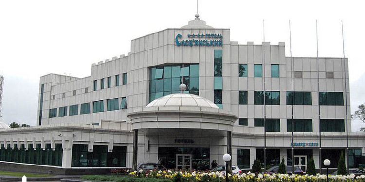 Мошенники во власти. Замглавы Черниговской ОГА задержан с подельником – пытались дешево продать чужой отель (ФОТО, ВИДЕО)