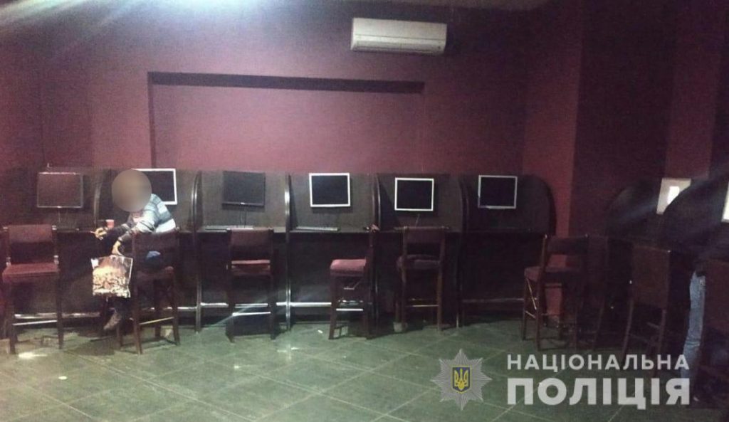 Еще 4 подпольных игорных заведения нашли в Николаеве - полиция отреагировала на звонки горожан (ФОТО) 3