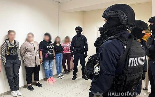 В Николаеве киберполицейские пресекли деятельность «псевдобанковского» call-центра (ФОТО, ВИДЕО)