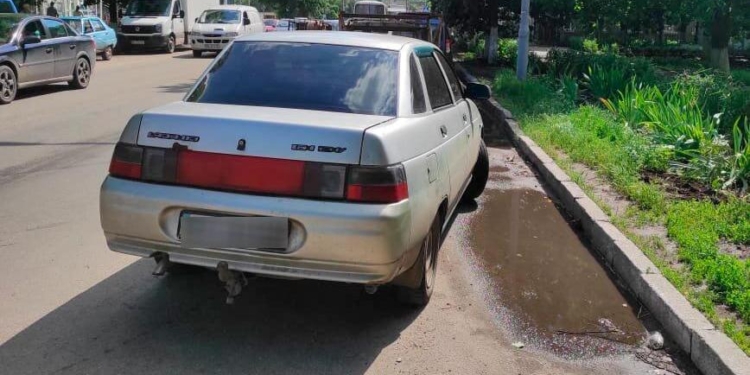 В Первомайске четырехлетний ребенок столкнулся с авто – мальчик в больнице (ФОТО)
