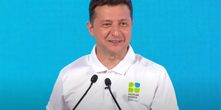“Здоровая Украина” от Зеленского. Подвижные школьники и полный “техосмотр” для 55+ каждые 2 года