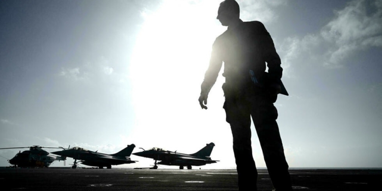 Писатели-фантасты разработали сценарии будущих конфликтов для французской армии