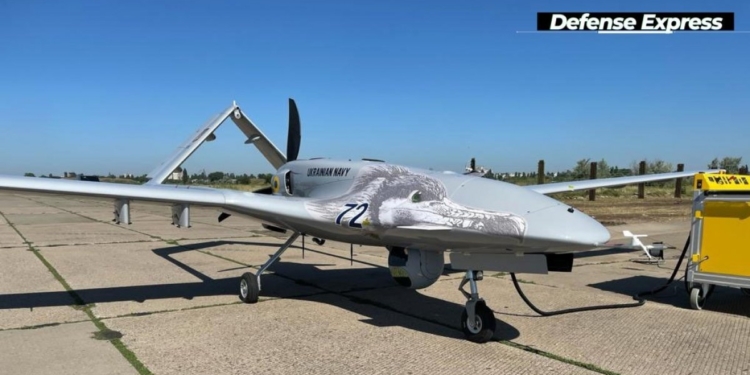 Первый комплекс Bayraktar TB2 поставят на вооружение дислоцирующейся в Николаеве 10-й бригады морской авиации (ФОТО)