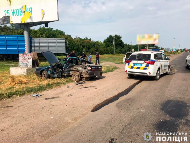 На Николаевщине в ДТП с полицейским авто пострадал водитель «гражданской» легковушки – назначено служебное расследование (ФОТО)