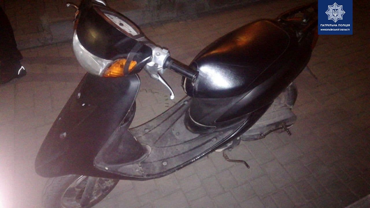 В Николаеве патрульные поймали пьяного мужчину на мопеде (ФОТО)