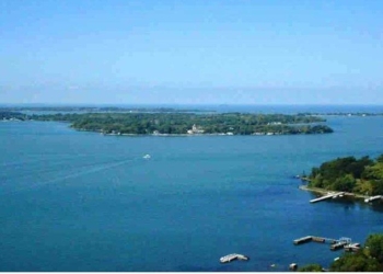 В Канаде продают невидимый участок земли