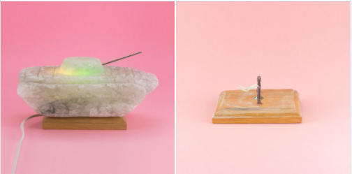 “Красота спасет мир”. Пара художников из Донецка 5 лет лизали соляную лампу в форме танка