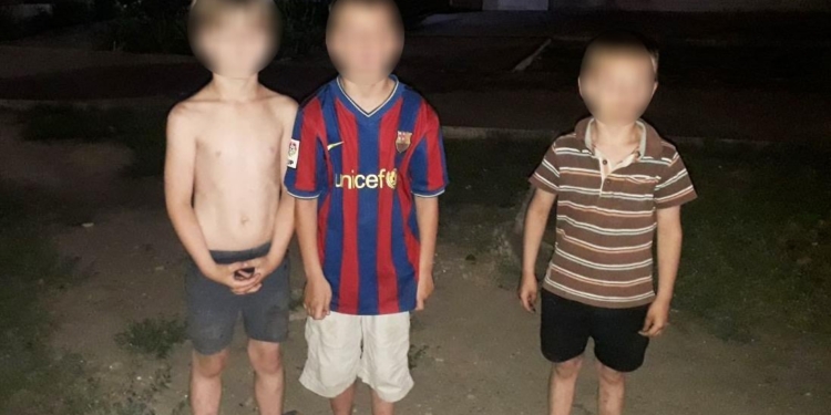 Полицейские Николаева разыскали трех малолетних путешественников и вернули родителям (ФОТО)