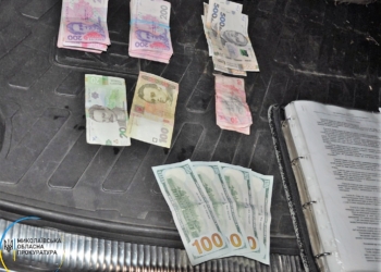 В Николаеве задержали военкома-взяточника и его пособников, которые помогали призывникам «откосить от армии» (ФОТО)