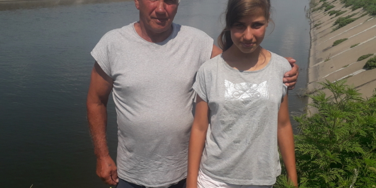 На Николаевщине смотритель каналов спас от верной смерти 13-летнюю девочку (ФОТО, ВИДЕО)