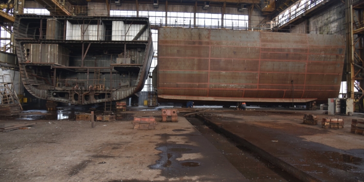 Какая судьба ждет недостроенный корпус корвета “Владимир Великий”, в который вложили полмиллиарда (ФОТО, ВИДЕО)