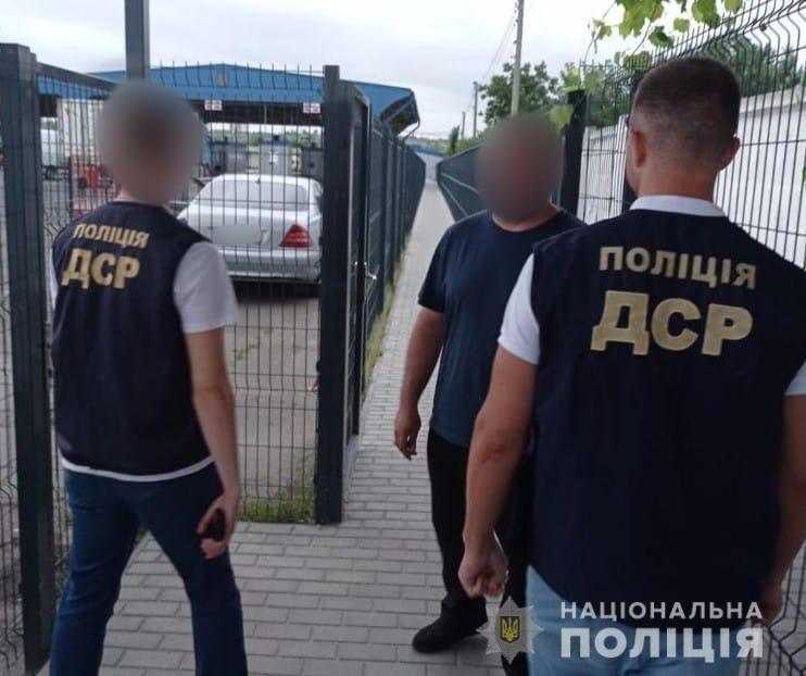 Полиция вытурила в Молдову "авторитета", который "курировал" вымогательства на Николаевщине (ФОТО) 5