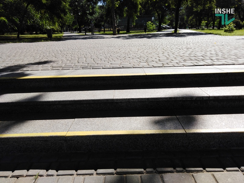 «Жовта Стрічка»: в Николаеве более 100 ступенек и лестниц сделали более удобными для плохо видящих людей (ФОТО, ВИДЕО) 9