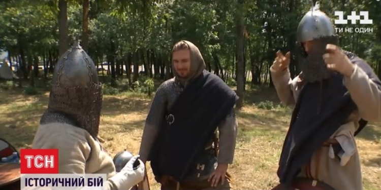 Русичи против печенегов. В Киеве воссоздали легендарный бой из “Повести временных лет” (ВИДЕО)