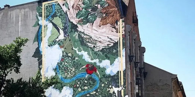 В Будапеште на стенах домов появились эко-граффити – они поглощают смог и помогают дышать (ВИДЕО)