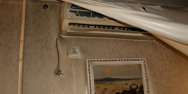 В Николаеве тушили квартиру – ее подожгли умышленно (ФОТО)