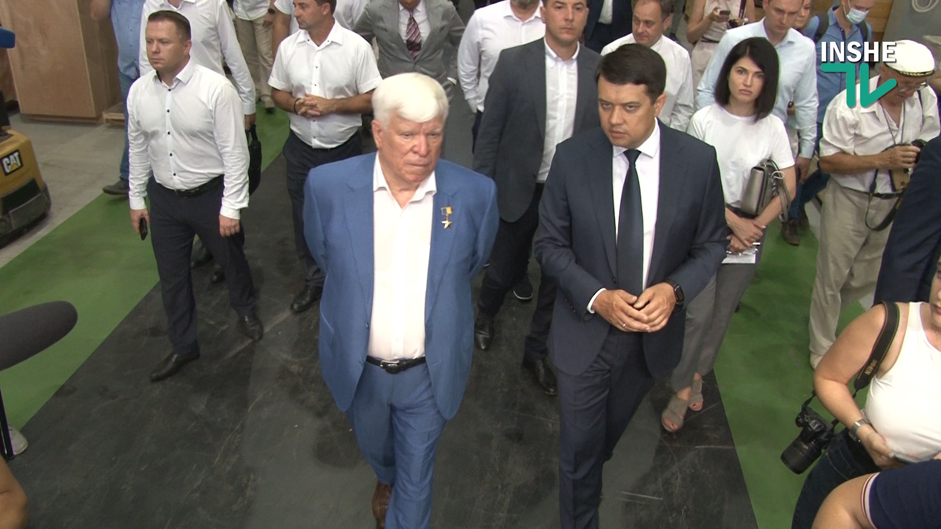 Спикер Разумков в Николаеве посетил судостроительный завод “НИБУЛОН” (ФОТО, ВИДЕО)