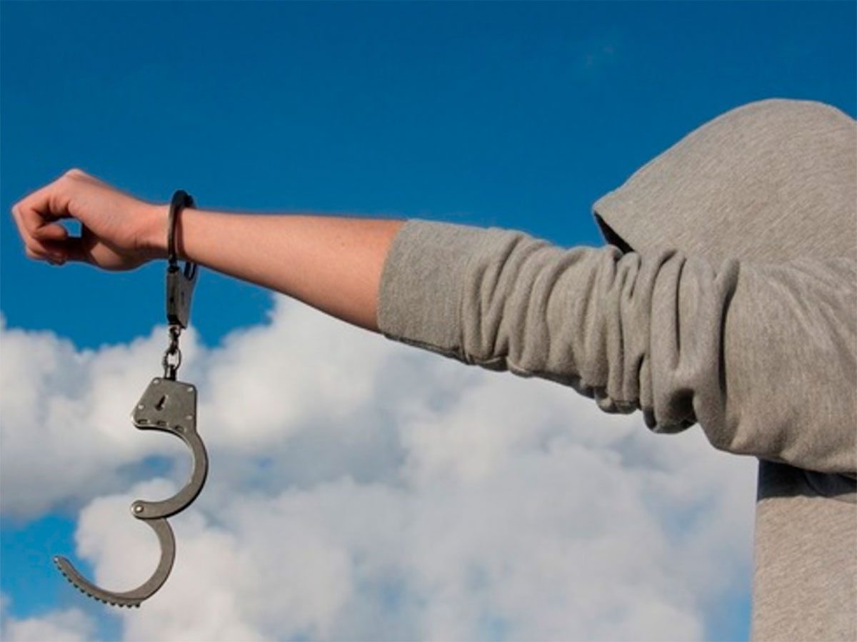 В Сумах ввели комендантский час для подростков и детей