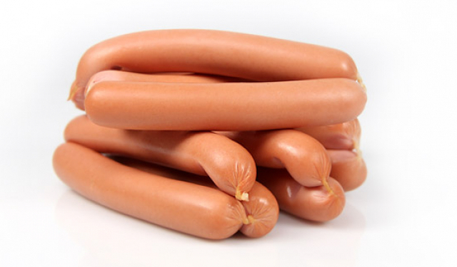 На Херсонщине объявили тендер на 4 сосиски