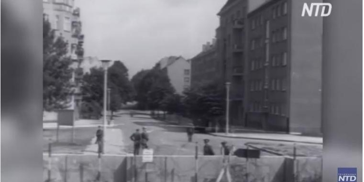 Приложение дополненной реальности покажет, как строилась Берлинская стена (ВИДЕО)