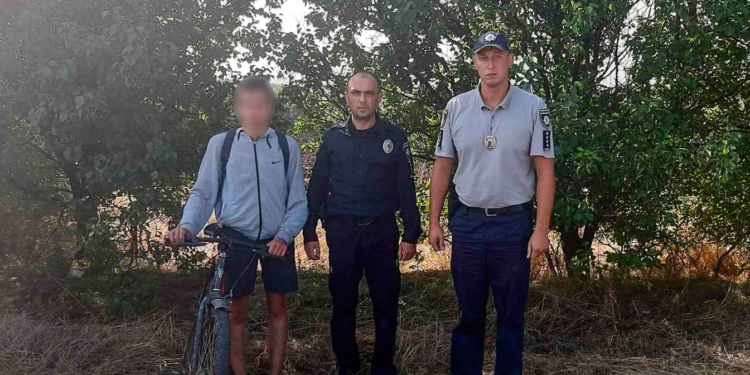 Заблудился ночью на велосипеде: на Николаевщине разыскали 15-летнего подростка (ФОТО)