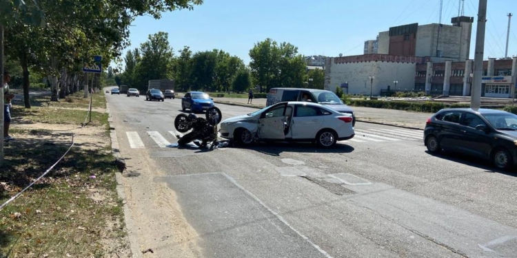 Вчера в Николаеве в ДТП попал мотоциклист. Сегодня утром он умер в больнице (ФОТО)